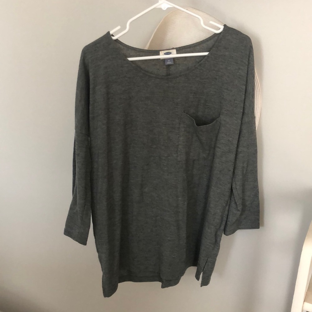 Old Navy 3/4ths sleeves - medium